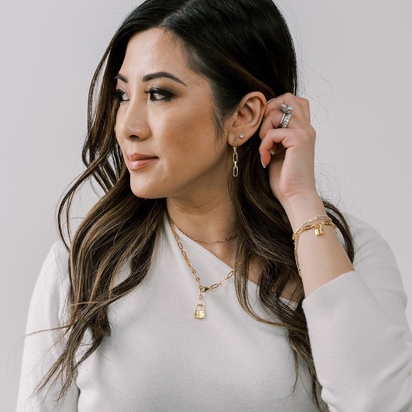 Paper Clip Earrings With .15 Carat TW Of Diamonds In 10kt Yellow Gold - Picture 3 of 5